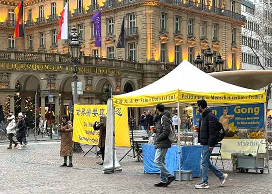 Image for article Allemagne : Une journée d’information sur le Falun Dafa à Francfort
