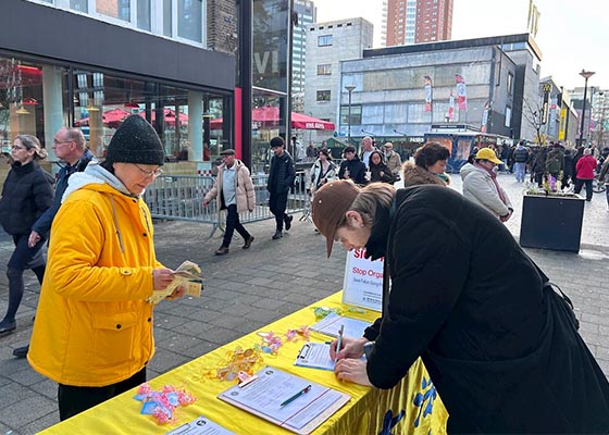 Image for article Collecte de signatures aux Pays-Bas pour mettre fin à la persécution perpétrée par le PCC