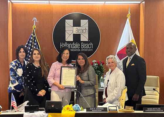 Image for article Les maires de quatre villes du sud de la Floride félicitent Shen Yun Performing Arts