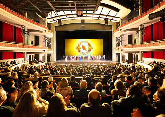 Image for article Canada : Des députés et d’autres élus félicitent Shen Yun pour ses accomplissements