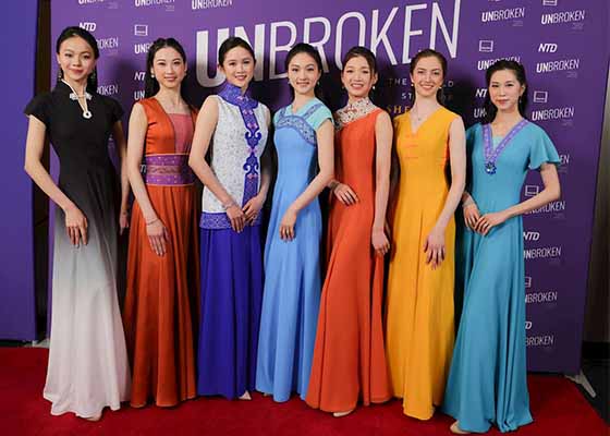 Image for article New York : Les spectateurs de l’avant-première du film « Unbroken » touchés par l’esprit des artistes de Shen Yun