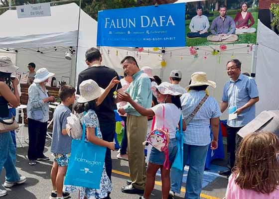 Image for article Australie : Présentation du Falun Dafa au festival de Clayton à Melbourne