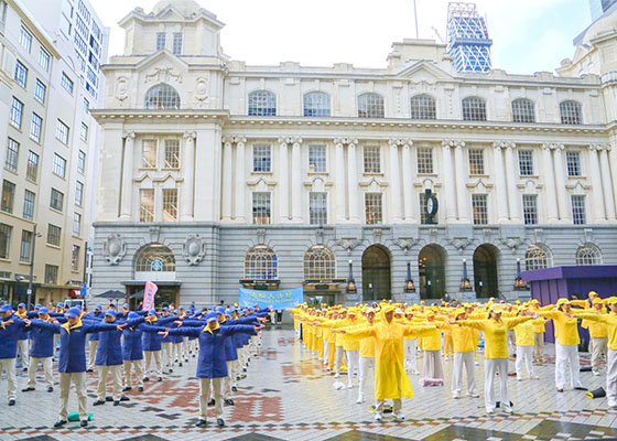 Image for article Nouvelle-Zélande : Pratiquants et visiteurs célèbrent la Journée mondiale du Falun Dafa à Auckland