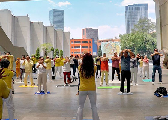Image for article Mexico : Les autorités locales invitent des pratiquants à présenter le Falun Dafa