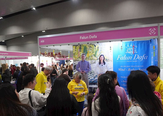 Image for article Des visiteurs trouvent la sérénité au Festival Mind Body Spirit de Melbourne