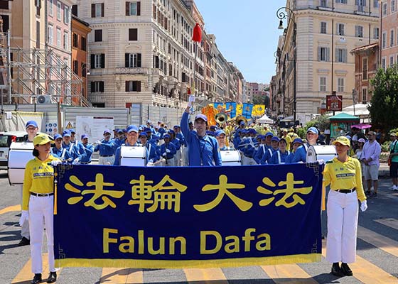 Image for article Italie : Les pratiquants organisent un défilé à Rome qui obtient succès et soutien