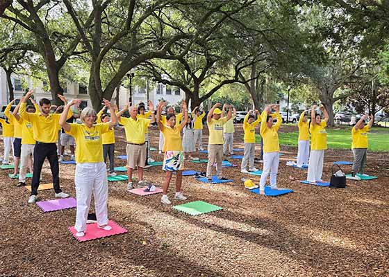 Image for article Les habitants d’Orlando, en Floride, condamnent la persécution du Falun Gong par le PCC