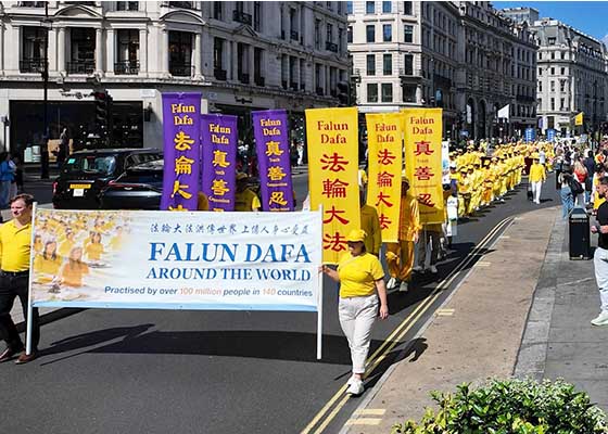 Image for article Londres, Royaume-Uni : Défilé et rassemblement pour s’opposer à la persécution menée par le PCC