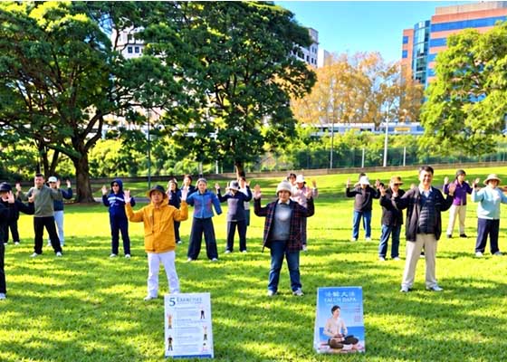 Image for article Sydney, Australie : Présenter le Falun Dafa au parc Belmore